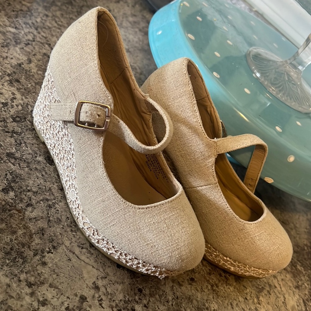 Soda tan wedges